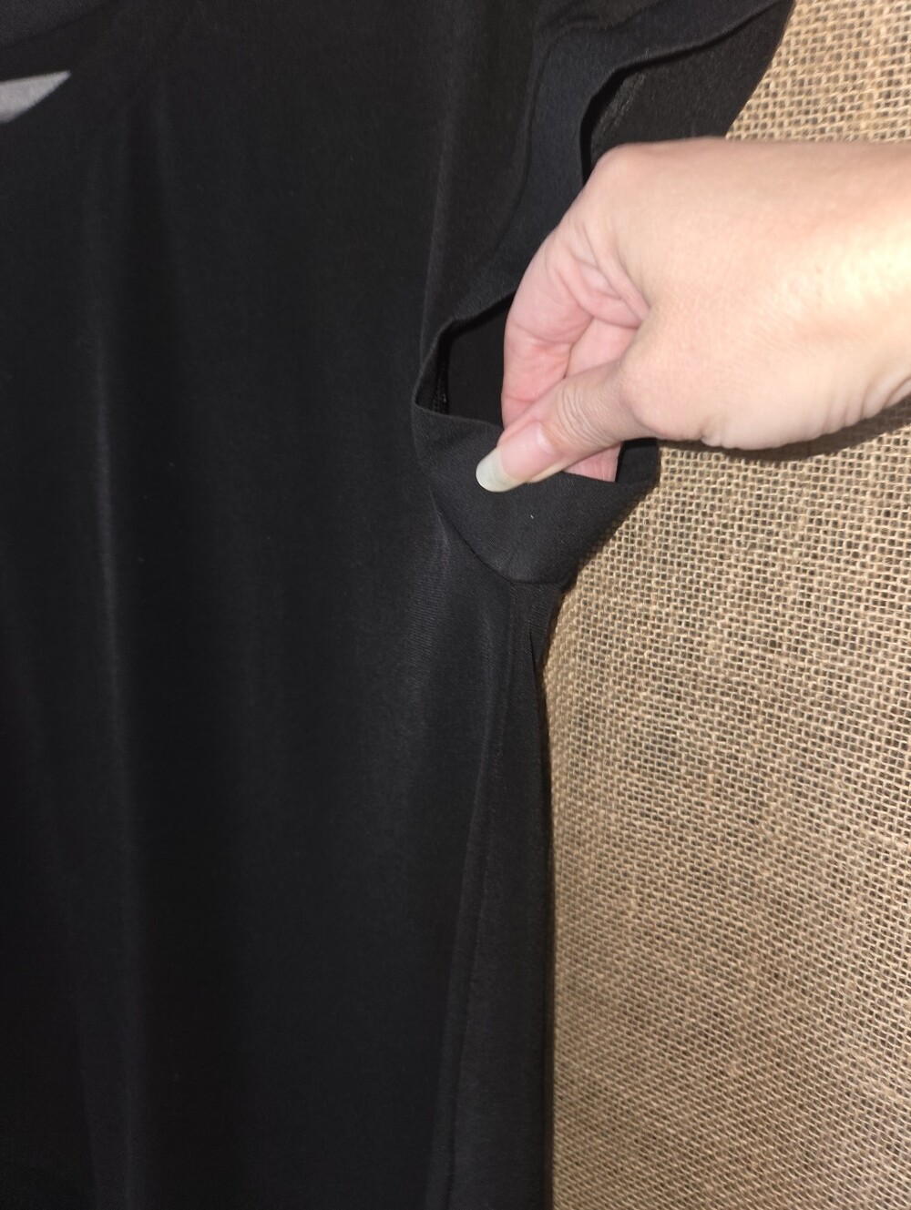Chico's Black Asymmetric Short-Sleeve Women’s Top Side Slit See Measurements - Picture 2 of 10